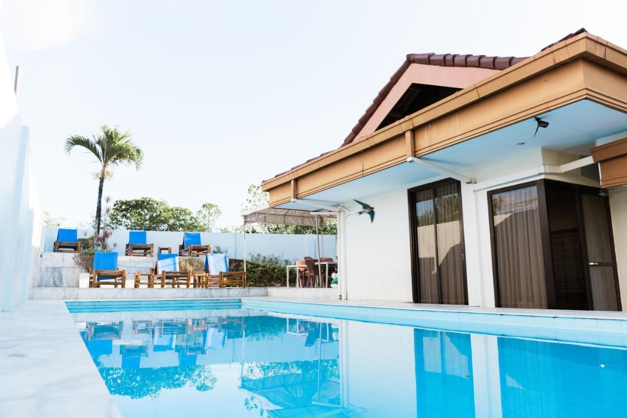 Seaview Hills Luxury Apartments & Rooms Dauis Екстер'єр фото