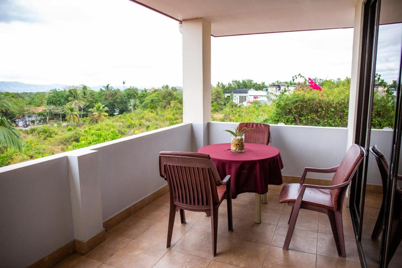 Seaview Hills Luxury Apartments & Rooms Dauis Екстер'єр фото