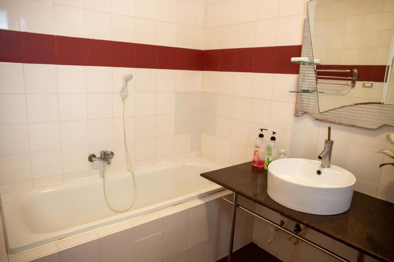 Seaview Hills Luxury Apartments & Rooms Dauis Екстер'єр фото